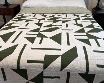 Modern Geometric King/Queen Quilt: Green & White Cotton Bed Coverlet