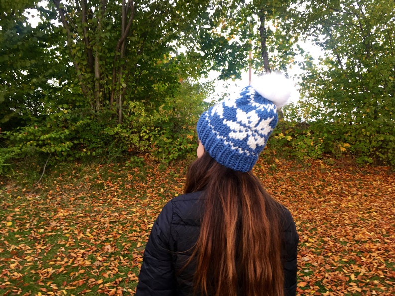 Warm Bommel Hat Snowflakes Beanie Women/'s Jeans Blue and White Hand Knitted Soft Bobble with Button Wish Size