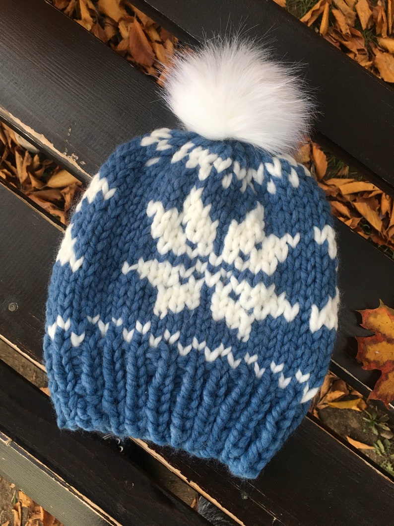 Warm Bommel Hat Snowflakes Beanie Women/'s Jeans Blue and White Hand Knitted Soft Bobble with Button Wish Size