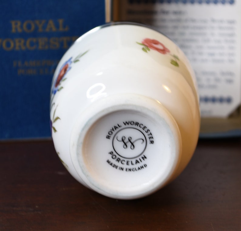 King Size Egg Coddler /& Lid Roanoke White by ROYAL WORCESTER NIB