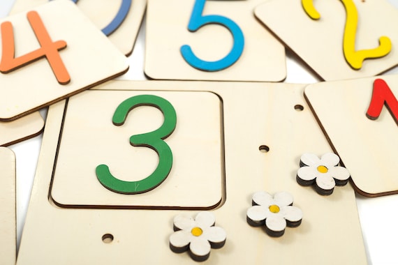 Wooden Counting Toy, Montessori Math Game with Flowers