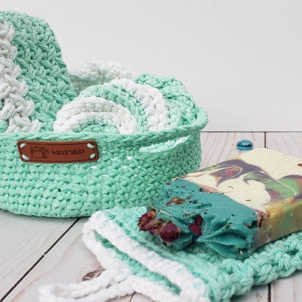 Crochet spa gift set, green spa basket gift set, bridal shower gift, housewarming, bath gift set, wash cloth and scrubbies, soap saver pouch
