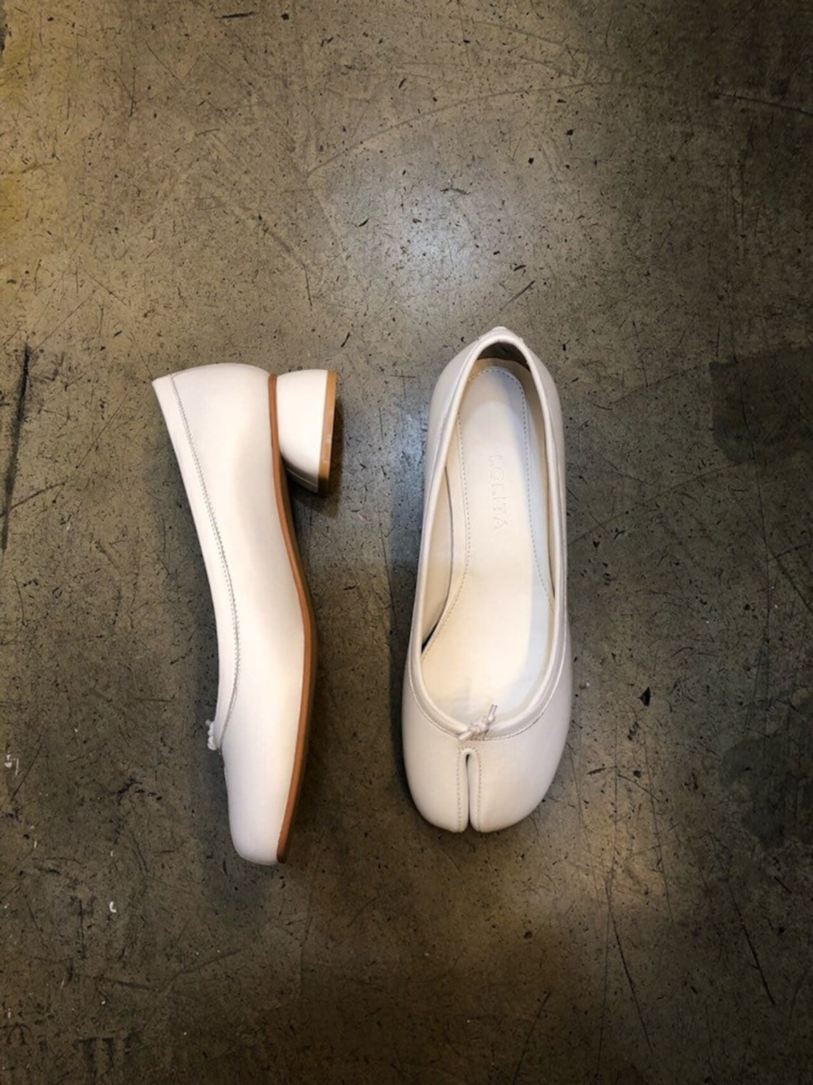 tabi sling back
