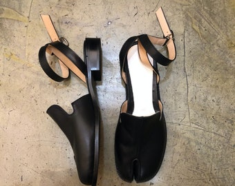 Hand made] Women tabi Mary Jane ankle strap flat shoes sling back split toe cow leather in black