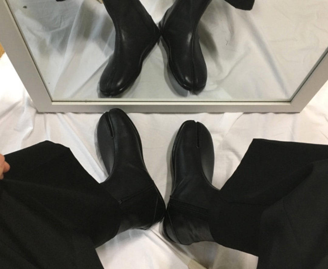 Handmade Men Tabi Ankle Leather Boots Low Heel Flat Type in Black Split ...