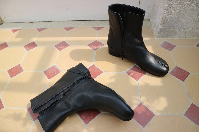 tabi boots flat
