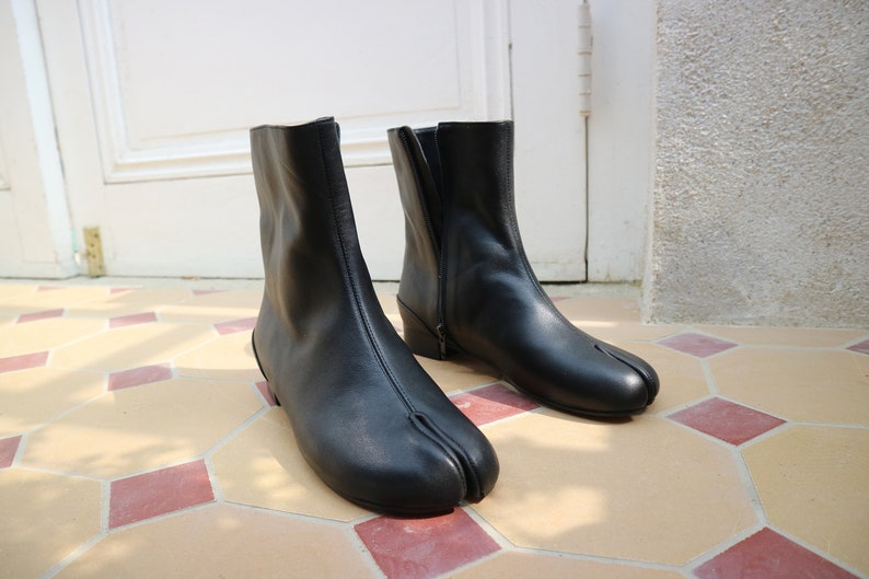 tabi boots flat