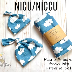 Juego de regalo para bebés prematuros y microbebés / Gorro anudado Happy Clouds para bebés prematuros / Gorro para bebés prematuros y microbebés de la UCIN / Juego de gorro y envoltorio de género neutro para la UCIN