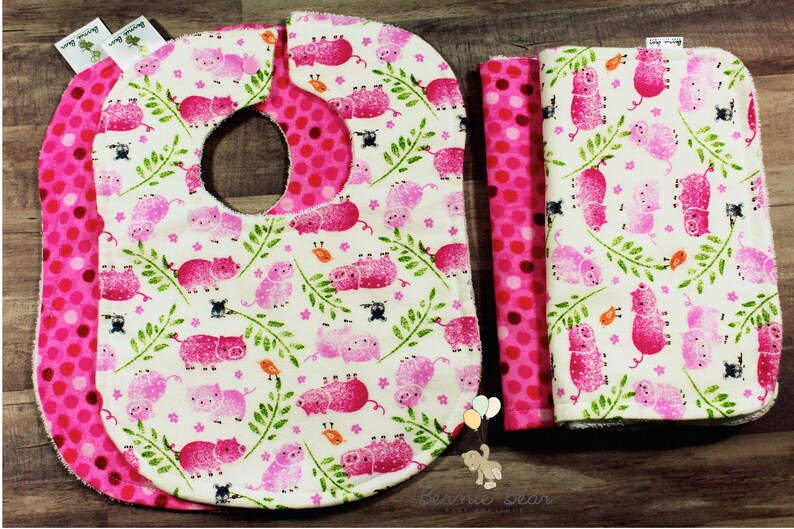 Pig Burp Cloths Pig Baby Drool Bibs Flannel Baby Bib and Burp Cloth Pig Baby Bibs Pink Polka Dot Burp Cloths Pink Polka Dot Baby Bibs