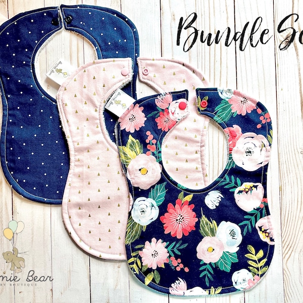 Ensemble bavoir floral pour bébé | Bavoir à fleurs bleu marine | Bavoir à pois bleu marine | Bavoir bébé rose | Bavoir bave florale | Bavoirs fleuris pour tout-petits | Cadeau de bavoirs pour bébé