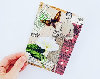 Pode incluir: Uma colagem de efêmeras vintage com uma borboleta, uma flor e uma mulher com um vestido. A colagem está sobre um fundo rosa e branco com texto que inclui números e letras. O texto diz "48", "216", "59131", "119", "A21576", "432", "D", "26044", "H", "6045", "HI", "TRANSPORTATION", "TRANSPOR", "TRANS".
