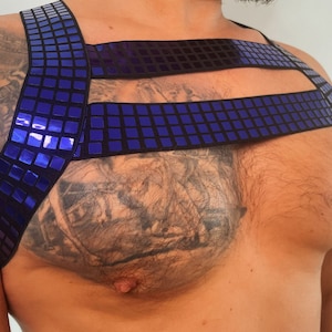 Elastic body chest purple blue golden laser reflective men harness plus armband nightclub gay pride outfit clubwear stage costume