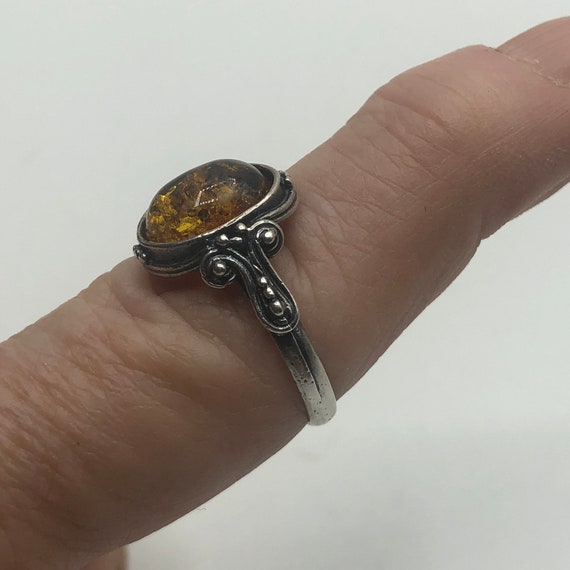 Sterling silver ring with faux amber stone - image 3