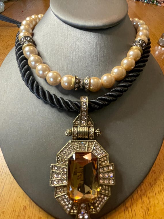 Heidi Daus necklace View 2