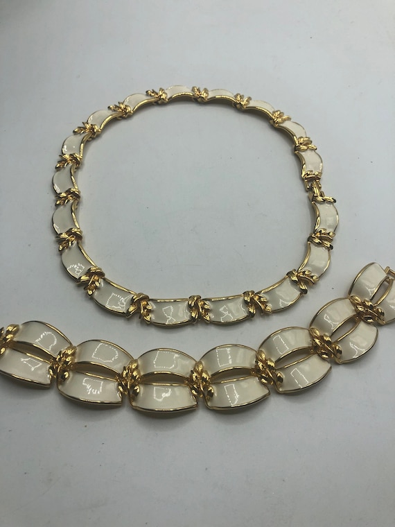 Daria white enamel choker necklace and bracelet