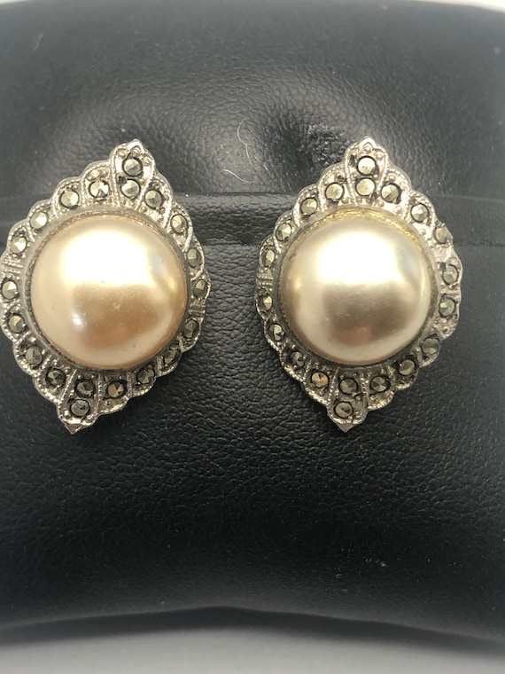 Sterling silver earring with faux pearls and marc… - image 1