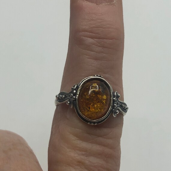 Sterling silver ring with faux amber stone - image 2