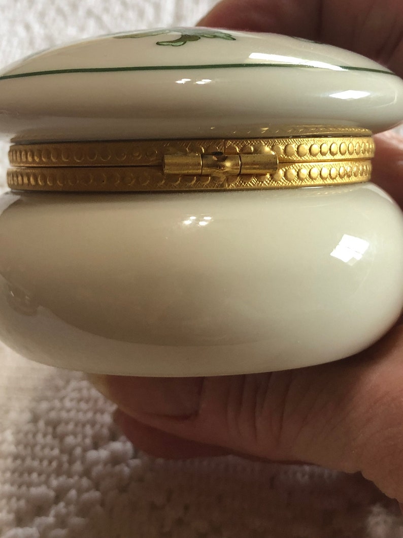 Christmas gift pretty trinket box to go with your jewelry