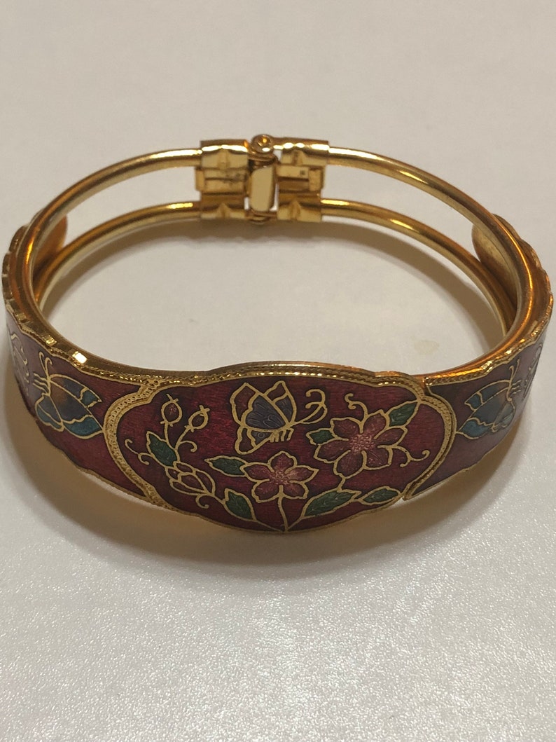 Cloisonn\u00e9 red cuff bracelet