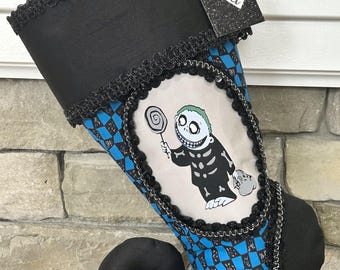 Calza di Natale a forma di barile di "Lock Shock and Barrel" di Nightmare Before Christmas