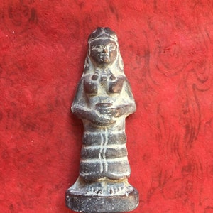 Inanna statue, Ishtar Goddess holding a vase, Small Ishtar statue, Lilith Statue, Small Bronze Patina Interpretation