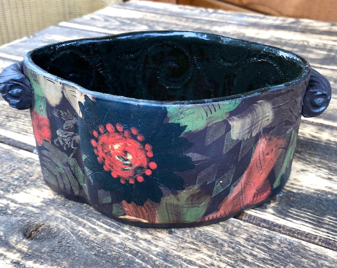 Black and Daisy Mini Casserole-hand painted casserole-pottery casserole-black ceramic casserole-black casserole-hot dip dish