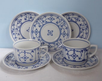 Vintage Konvolut Set zwei Tassen und fünf Untertasse Strohblume Winterling Bavaria Germany Porzellan Weiß Indisch Blau Shabby Chic