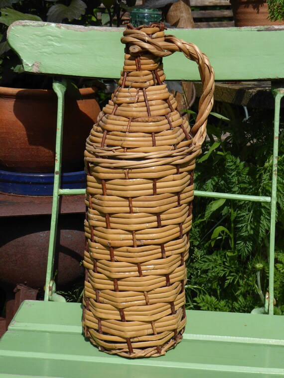 Antique Vieux Ballon à vin en verre, vert tressé dans le panier