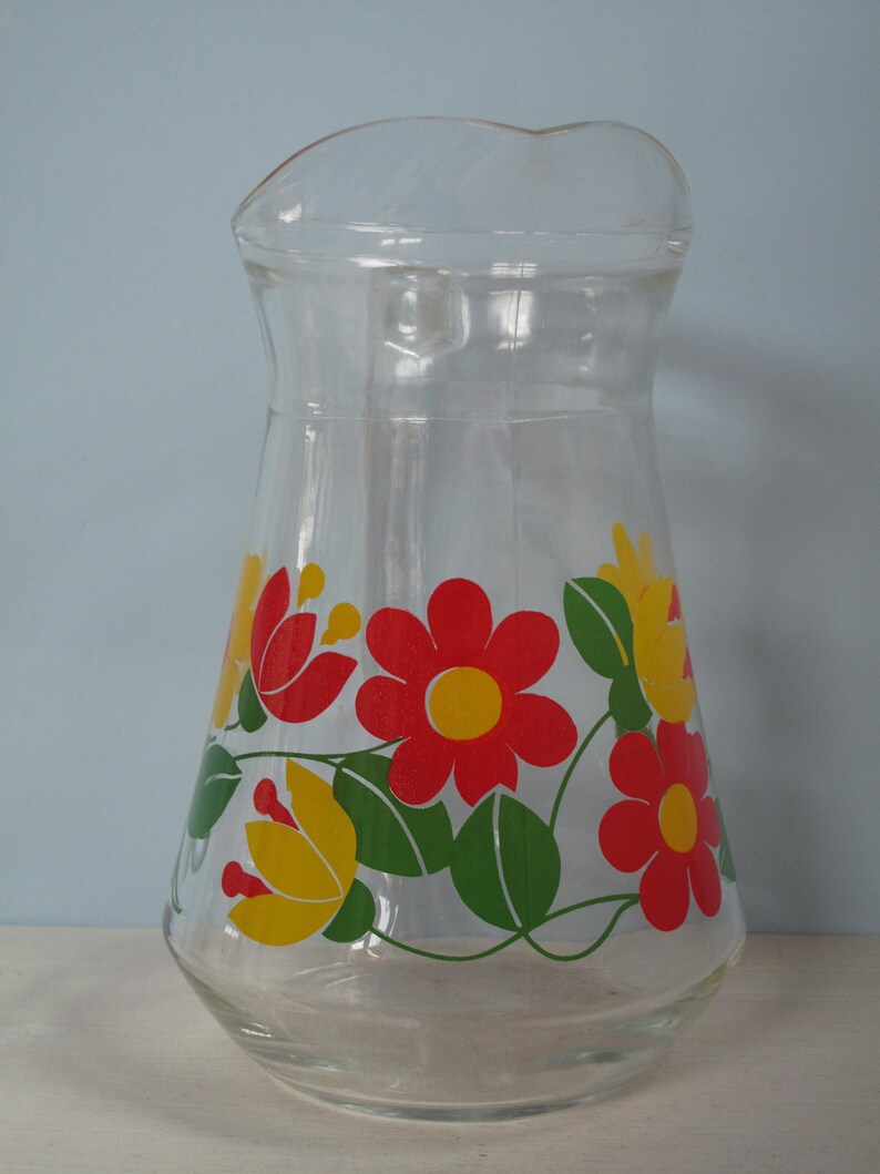 Retro Jug Vintage Juice Tall With Five Glasses 70s Flowers Red Yellow Green Shabby Chic Flowers