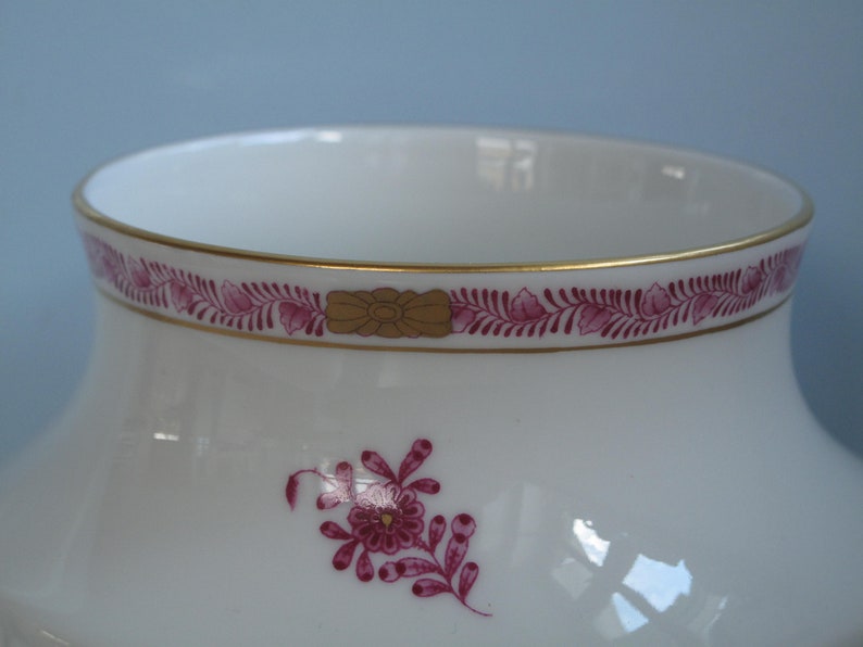 Vintage A Beautiful Vase Herend Hungary Apponyi Purple Gold Edition Gold Rim 15 cm Porcelain Hungary