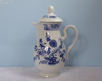 Beautiful Little Moccacan Onion Pattern Volkstedt "Pastorale" GDR Germany White and Blue Porcelain Vintage Coffee Pot Jug