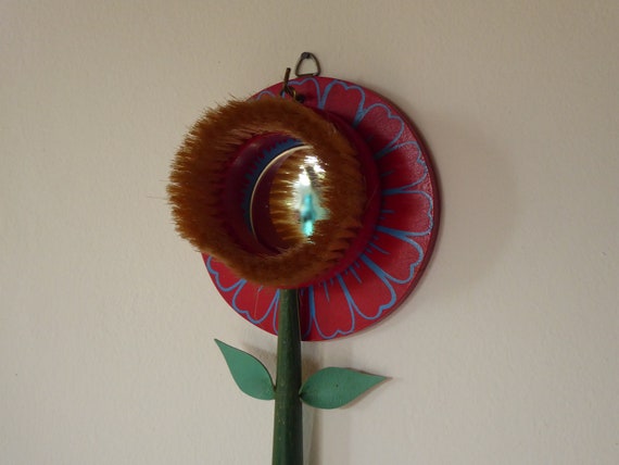 Mid Century 70's Red Flower Wooden Mirror with Cl… - image 10