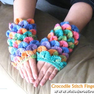 Crocodile Finger less Gloves PDF pattern