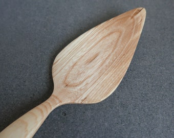 Mountain ash hand carved pie server