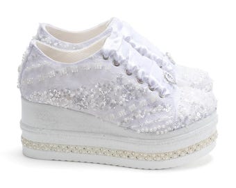 Bridal Shoe Comfortable high-heeled shoes for brides, custom-made options available. NEW