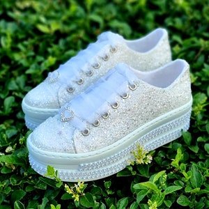 Luxurious White Wedding Stilo Design For Bride, White Glass Shards Bride, Sparkling White Bridal Shoes Party Shoes Gorgeous Beauty