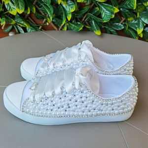 Pearl tennis shoes sale