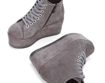 Leather Coated Women's Boots, Wide Mold, Soiling, Waterproof leather color options, custom-made Stilo Desing