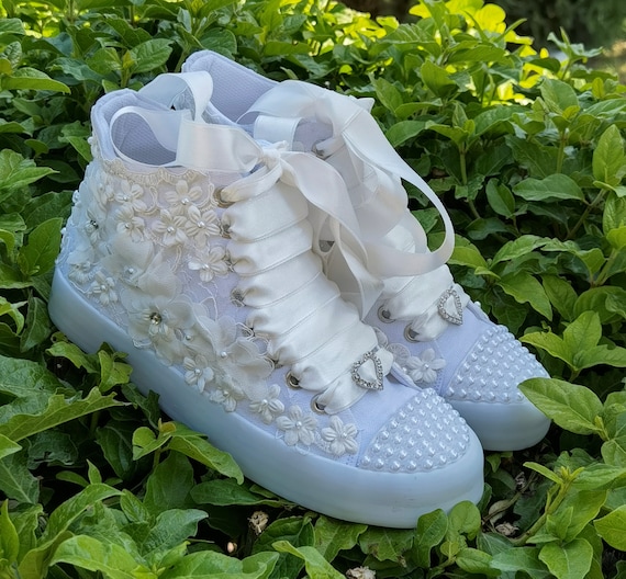 White Lace Bridal Sneakers, Handmade Wedding Shoes, Stilo Design