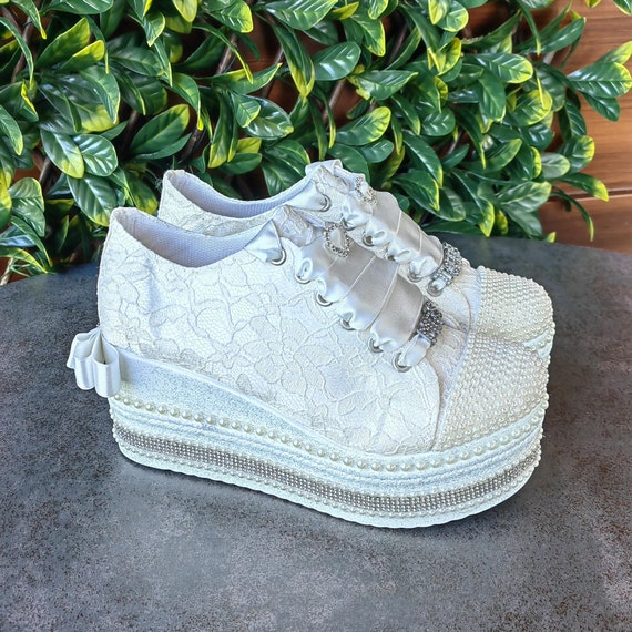 Personalize Luxury Bridal Wedge Shoes Ivory or White Options Comfort Stilo Design Original Bridal Shoes