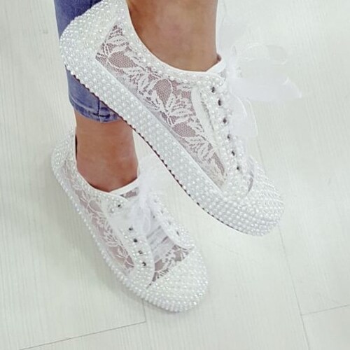 bride wedding trainers