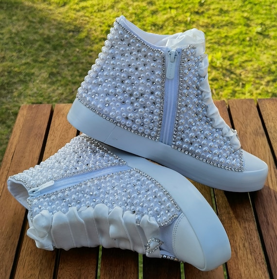 Luxury Pearl Bridal Shoes ,Crystal Stone Comfort Gorgeous Party Shoes White Pearls Customization Options Special Bridal Shoes