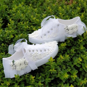 French lace bridal shoes, flat wedding shoes, flower rhinestone wedding shoes, bridal shoes, lace wedding shoes, bridesmaid shoes