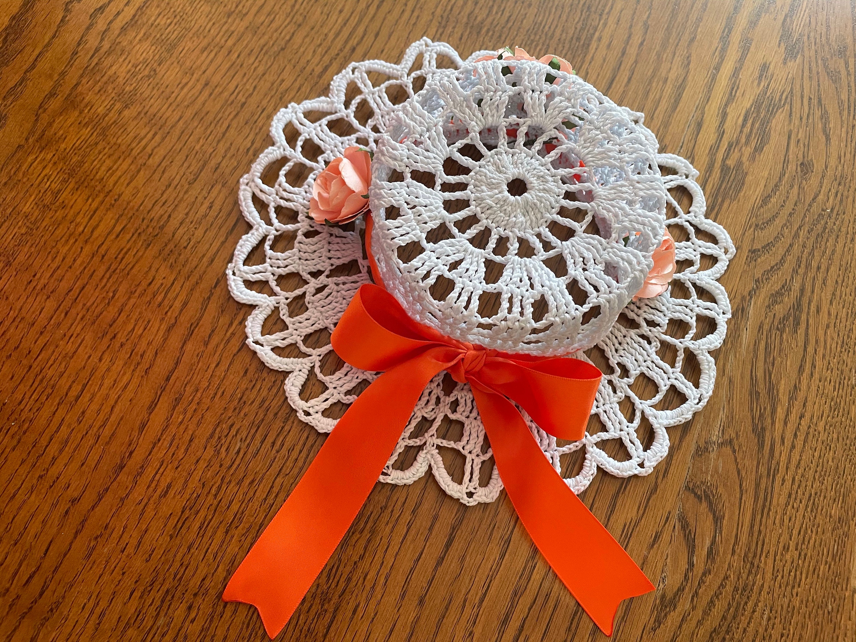 Chapeau de Décoration Au Crochet