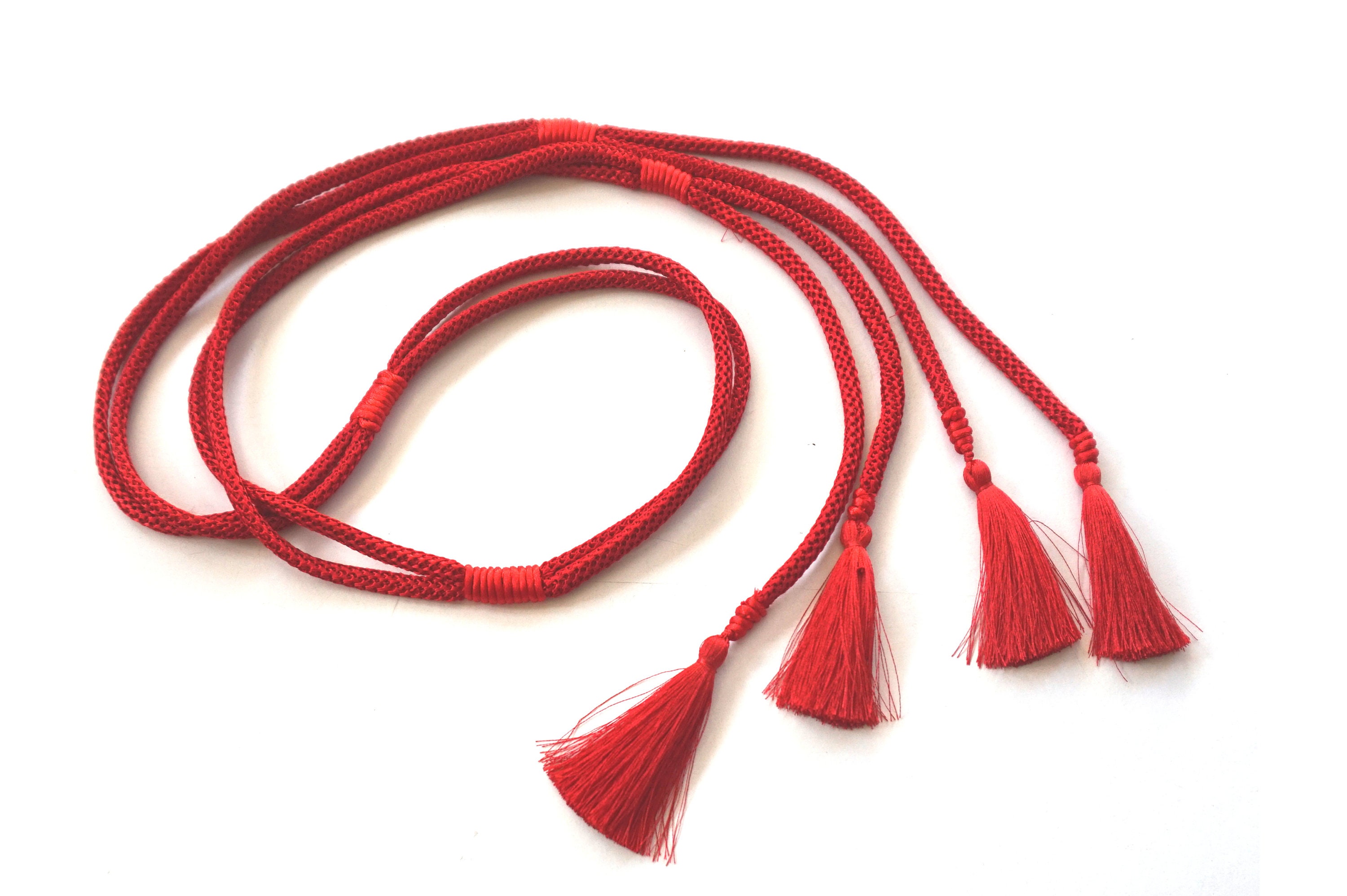 шнуры кисти. шнур с кистью. шнуры кисти. кисточка из шнура. кисть для прокриэйт веревка.