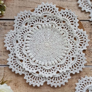 White crochet doily Set of 3 Cotton coasters Wedding table decor