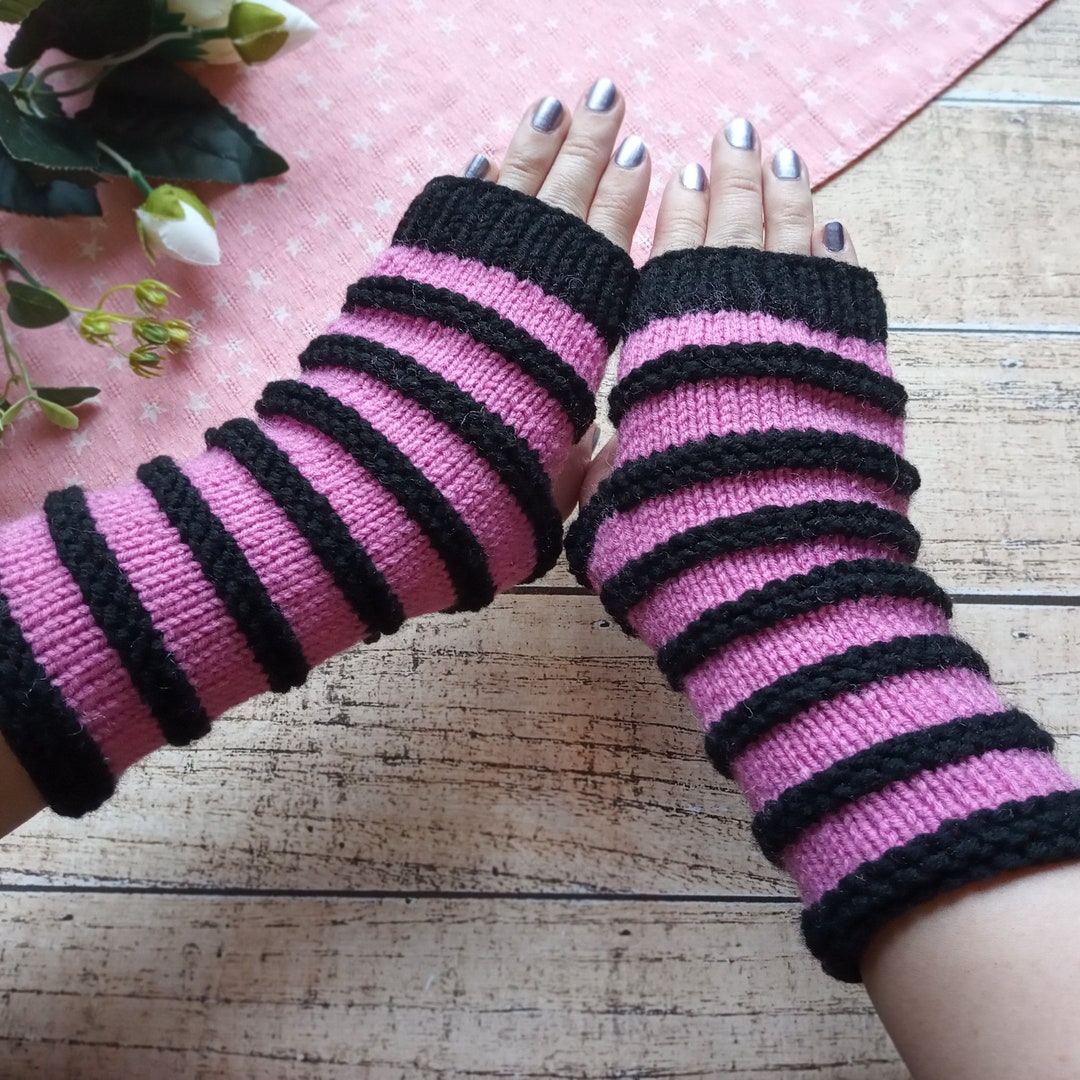 Striped Pink and Black Knitted Gloves Wool Mixture Fingerless Mittens ...