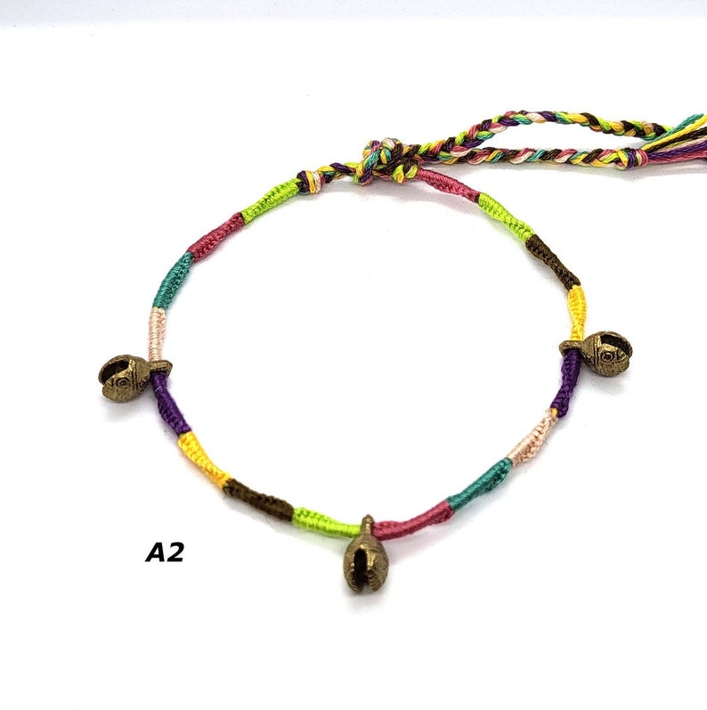 Cheville Tressée Main Avec Breloques Laiton Et Turquoise - Dauphin, Hippocampe, Tortue