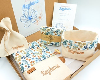 Personalized baby birth gift with first name, small retro flowers, personalized baby gift, health record cover, wipes