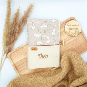 Funda personalizada para historial médico, conejos beige